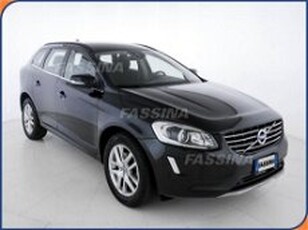 Volvo XC60 D4 AWD Geartronic Momentum del 2017 usata a Milano