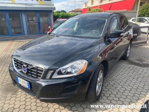 Volvo XC60 D4 AWD Geartronic Summum usato