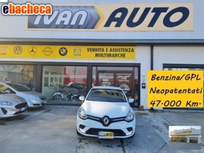 Renault clio..
