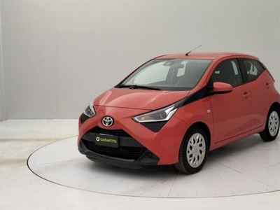 Toyota Aygo 1.0 VVT-i 72 CV 5 porte x-play MMT usato