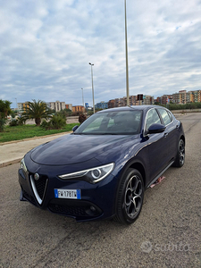 Alfa romeo Stelvio q4 AT8 ti