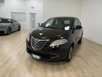 Lancia Ypsilon 1.2 69 CV 5 porte S&S Platinum ****