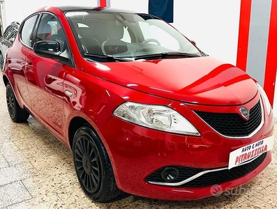 Lancia Ypsilon 1.3 MJT 95cv Silver