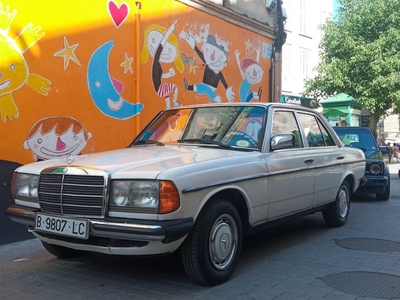 Mercedes-Benz Clase E 1995