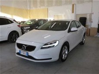 Volvo V40 D2 Kinetic del 2018 usata a Bologna