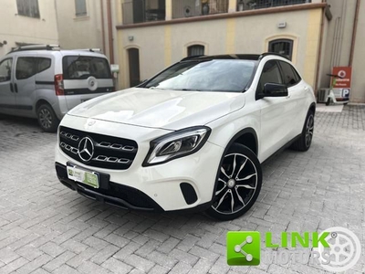 MERCEDES-BENZ GLA 200 d Automatic Sport TETTO PANORAMA