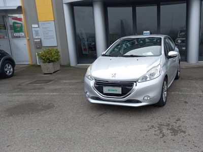 Peugeot 208 VTi 82 CV 5 porte Active usato