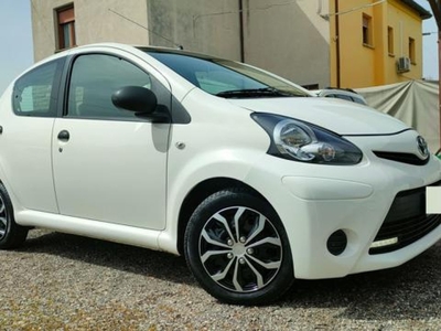 TOYOTA Aygo 1ª serie