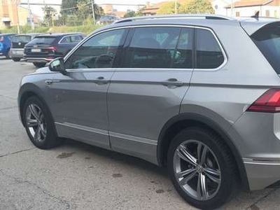 Volkswagen Tiguan 1.6 tdi SPORT 115cv R LINE MERAVIGLIOSO!