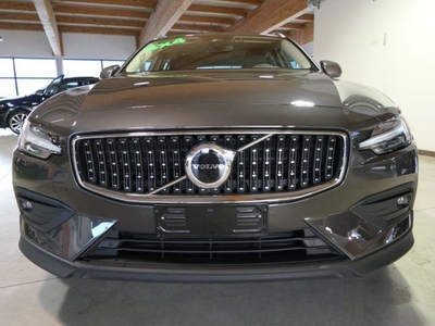 VOLVO V60 Cross Country B4 (d) AWD automatico Plus