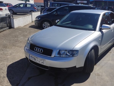 Audi A4 2.0 130CV benzina 2003