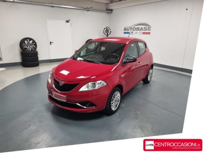 Lancia Ypsilon 0.9 TwinAir 85 CV 5 porte S&S DFN Gold usato