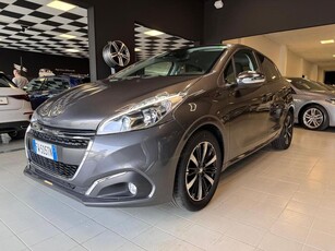 Peugeot 208 PureTech 82