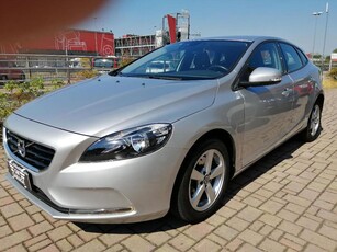 Volvo V40 D2