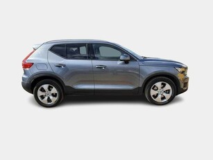 VOLVO XC40 D4 AWD Geartronic Momentum