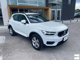 Volvo XC40 T3