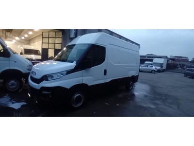 IVECO DAILY 33S11A8V 2.3 HPT PC-TN Furgone Hi-Matic