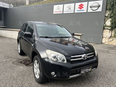 Toyota Rav4 2.2 D-4D 136 CV DPF Sol usato