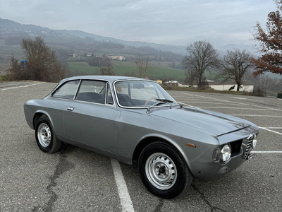1970 | Alfa Romeo Giulia GT 1300 Junior