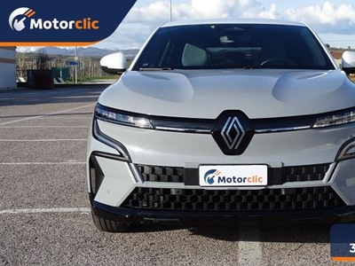 2023 RENAULT Megane