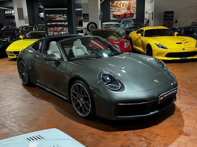 Porsche 911 911 (992)