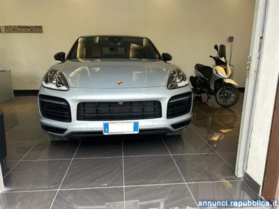 Porsche Cayenne Coupé 3.0 V6 E-Hybrid Afragola