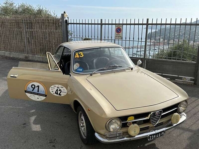 Usato 1974 Alfa Romeo GT 1.6 Benzin 109 CV (40.000 €)