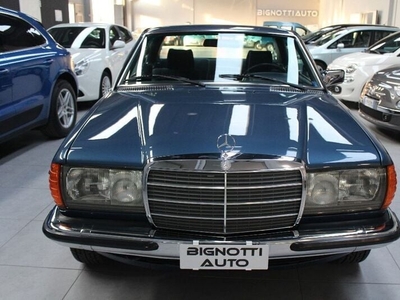 Usato 1978 Mercedes 280 2.7 Benzin 179 CV (39.000 €)