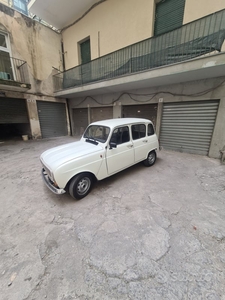 Venduto Renault R4 950 TL - auto usate in vendita