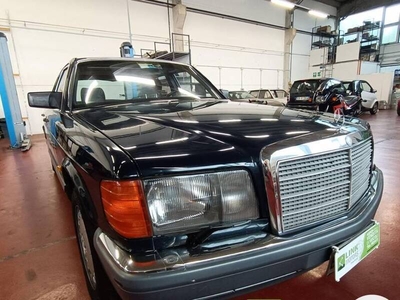 Usato 1986 Mercedes 500 5.0 Benzin 245 CV (12.900 €)