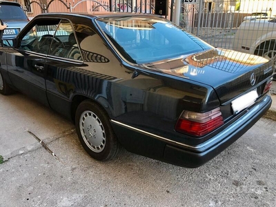 Usato 1991 Mercedes 230 Benzin (5.000 €)