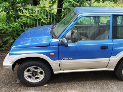 Usato 2001 Suzuki Vitara 1.6 Benzin 96 CV (6.000 €)