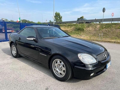 Usato 2002 Mercedes 200 2.0 Benzin 163 CV (11.500 €)