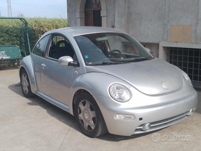 Usato 2002 VW Beetle 1.9 Diesel 90 CV (2.000 €)