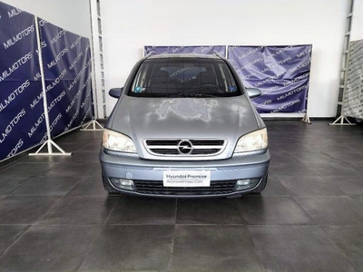 Usato 2005 Opel Zafira 2.0 Diesel 101 CV (1.900 €)