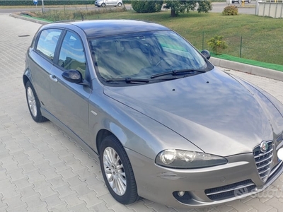 Usato 2006 Alfa Romeo 147 1.9 Diesel 120 CV (2.999 €)