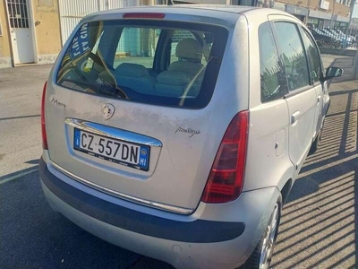 Usato 2006 Lancia Musa 1.9 Diesel 101 CV (1.500 €)