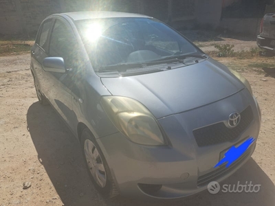 Usato 2007 Toyota Yaris 1.0 Diesel 69 CV (4.500 €)