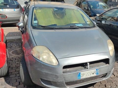 Usato 2008 Fiat Grande Punto 1.2 Benzin 65 CV (400 €)