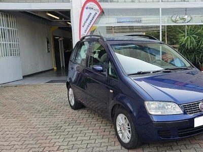 Usato 2008 Fiat Idea 1.2 Benzin 80 CV (4.200 €)