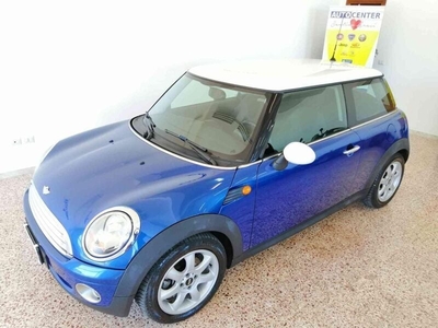 Usato 2008 Mini Cooper 1.6 Benzin 120 CV (7.900 €)