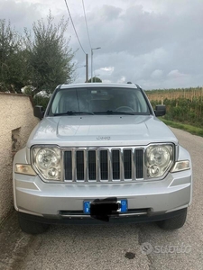 Usato 2009 Jeep Cherokee 2.8 Diesel 177 CV (10.900 €)