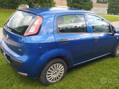 Usato 2010 Fiat Punto Evo 1.2 Benzin 65 CV (2.500 €)