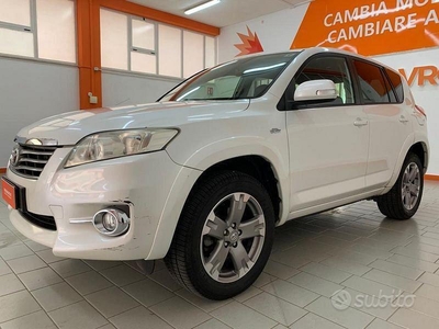 Usato 2010 Toyota RAV4 2.2 Diesel 150 CV (12.000 €)