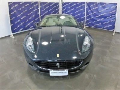 Usato 2011 Ferrari California 4.3 Benzin 460 CV (139.900 €)