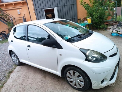 Usato 2012 Toyota Aygo 1.0 Benzin (5.500 €)