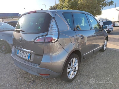 Usato 2013 Renault Scénic III 1.2 Benzin 132 CV (7.500 €)