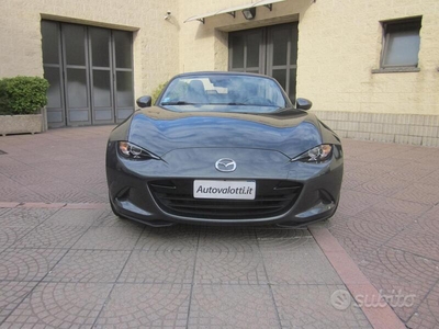 Usato 2018 Mazda MX5 1.5 Benzin 131 CV (23.800 €)