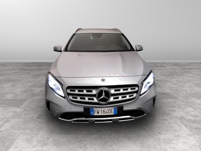 Usato 2019 Mercedes GLA200 2.1 Diesel 136 CV (27.530 €)