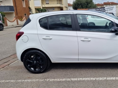 Usato 2019 Opel Corsa 1.4 Benzin 90 CV (11.700 €)